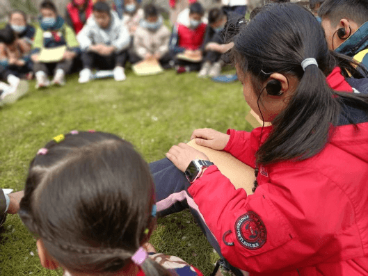 Reach Out Nanjing Through Poetry